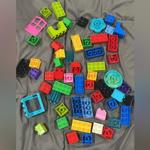 LEGO DUPLO 125 pieces - Picture 2 of 3